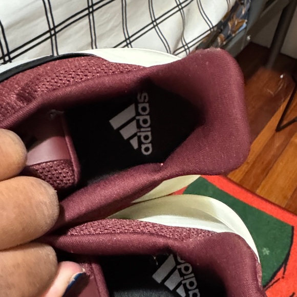 Adidas Burgundy and Cream Running Shoes - Picture 5 of 5